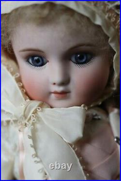 15 VTG Reproduction of Antique Jumeau Doll by Lynda & Alan Marx Beautiful Rare