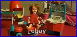 1965 RARE Mint n Box 2 PENNY BRITE DOLLS 3 ROOM BEDROOM KITCHE BEAUTY PARLOR
