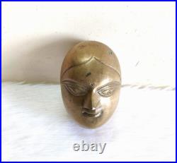 19c Antique Handmade Beautiful Indian Lady Face Shape Brass Box Vanity Rare M716