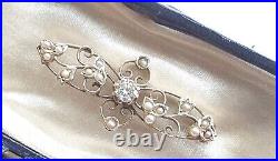 A Beautiful and Rare Antique 1/4 Carat Diamond Pearl 9ct Gold Boxed Brooch Pin