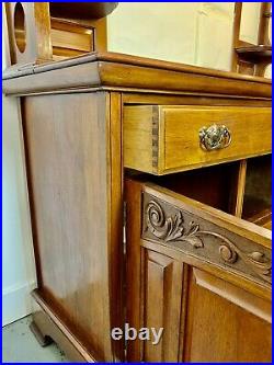 A Rare & Beautiful 100 Year Old Antique Arts And Crafts Credenza Sideboard. C1920