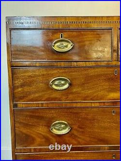 A Rare & Beautiful 220 Year Old Georgian Antique Mahogany Chest Of Drawers. C1800