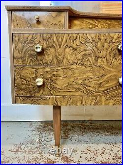 A Rare & Beautiful 60 Year Old Melamine Retro Mirror Back Dressing table. C1960s