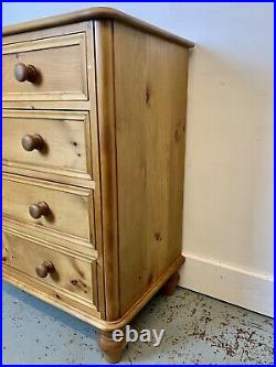 A Rare & Beautiful Pine Chest Of Drawers. 20th century
