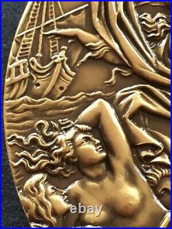 Amazing beautiful antique rare bronze medal Venus placates the winds and storm