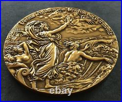 Amazing beautiful antique rare bronze medal Venus placates the winds and storm