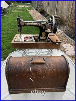 Antique 1920s singer sewing machine good working order N28 1920st Beautiful Rare