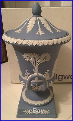 Antique Blue Wedgwood Jasperware Ceramic Urn Vase Boxed Very Rare Beautiful 12