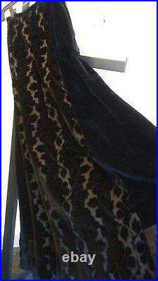 Antique Victorian BEAUTIFUL Rare Black Lush Velvet Brocade Bustle Skirt Mourning
