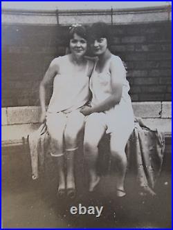 Antique Vintage Flapper American Beauty Risque Roof Underwear Girls Rare Photo