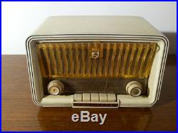 Beautiful Rare Antique Phillips Philetta Tube Radio 1950's, Ivory colour