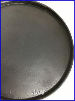 Beautiful Rare Antique Sidney Hollow Ware Cast Iron No. 10 Handle Round Griddle
