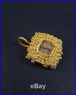 Beautiful ancient Roman gold bracelet end, rare