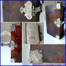 Beautiful collection Old & rare books, 16th / 18th c. In fine bindings & silver