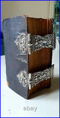 Beautiful collection of old & rare 18th c. Prayerbooks in fine bindings & silver