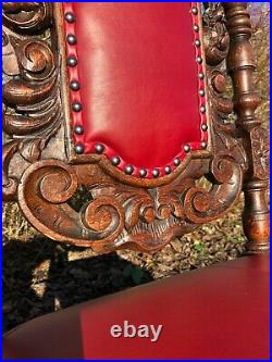 Beautiful hand carved oak chair throne rare faces on front