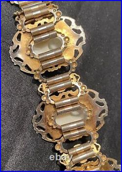 Gorgeous RARE Antique Cream Cameo and Pearl Chainlink Gold Tone Bracelet