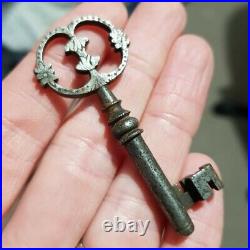 RARE Beautiful Ornate Old Antique Vintage Keys door chest box metal complex lock
