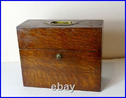Rare Army & Navy C. S. L wooden beauty case for men 1900´s