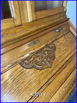 Rare Carved French beautiful bureaux / writing desk / Secretaire (LOT 2270)
