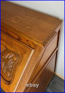 Rare Carved French oak beautiful bureaux / writing desk / Secretaire (LOT 2211)