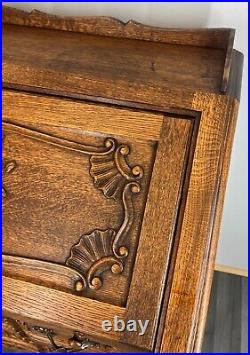 Rare Carved French oak beautiful bureaux / writing desk / Secretaire (LOT 3166)