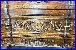 Rare Carved French oak beautiful bureaux / writing desk / Secretaire (LOT 3166)