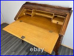 Rare Carved French oak beautiful bureaux / writing desk / Secretaire (LOT 3166)