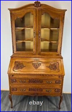 Rare Carved French oak beautiful bureaux / writing desk / Secretaire (LOT 3168)