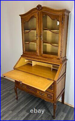 Rare Carved French oak beautiful bureaux / writing desk / Secretaire (LOT 3168)