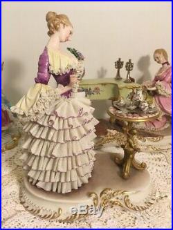 Rare beautiful Capodimonte Giuseppe Cappe lady having tea figurine