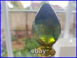 Very very beautiful old and expensive rare decanter heavy glass stopper. L150u
